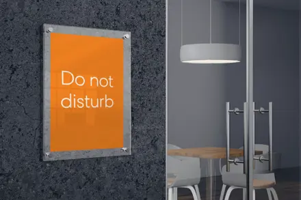 Nobo Premium Plus A4 klar akryl plakatramme til vægmontering